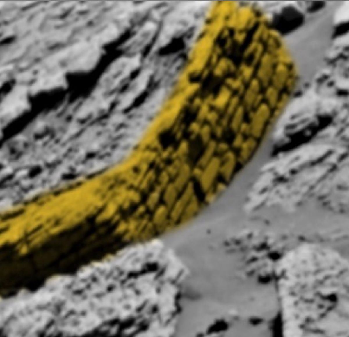 Скотт Уоринг нашёл удивительное сооружение на Марсе, показав соответствующие снимки в сети